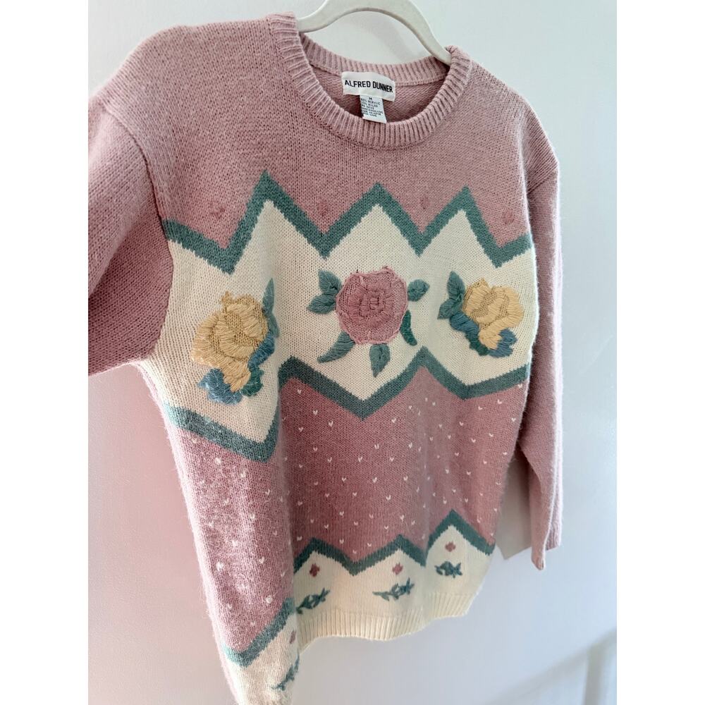 Vintage 1990s Alfred Dunner Pastel Pink Embroidered Rose Knit Sweater-Size M - Picture 3 of 5
